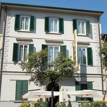 Hotel Ondina Viareggio Zewnętrze zdjęcie