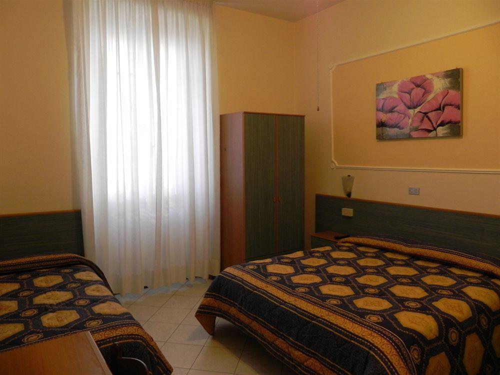 Hotel Ondina Viareggio Zewnętrze zdjęcie