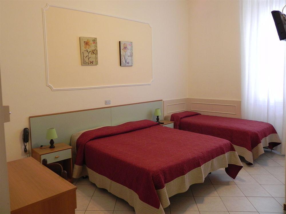 Hotel Ondina Viareggio Zewnętrze zdjęcie